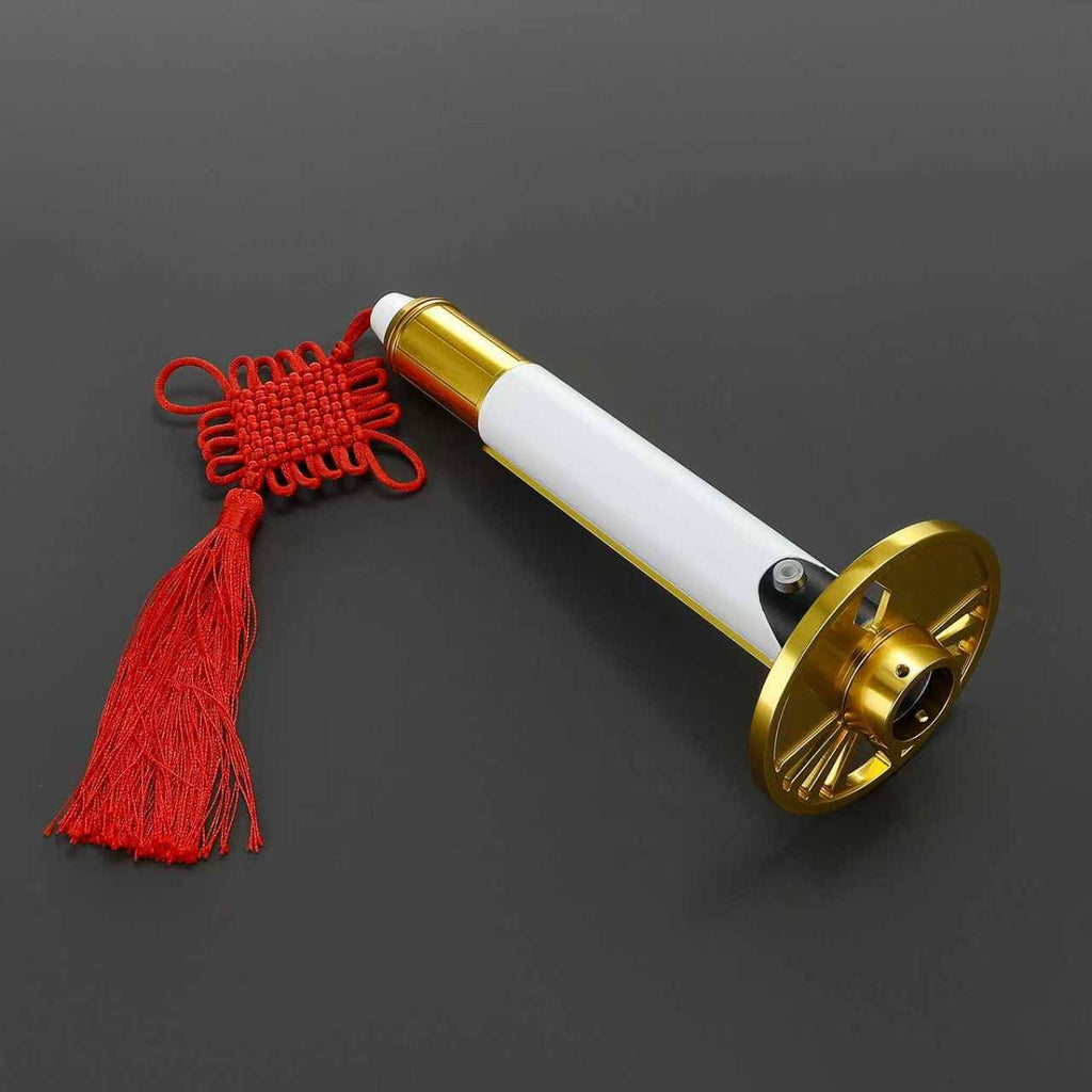 Lily Tora Alta república lightsaber