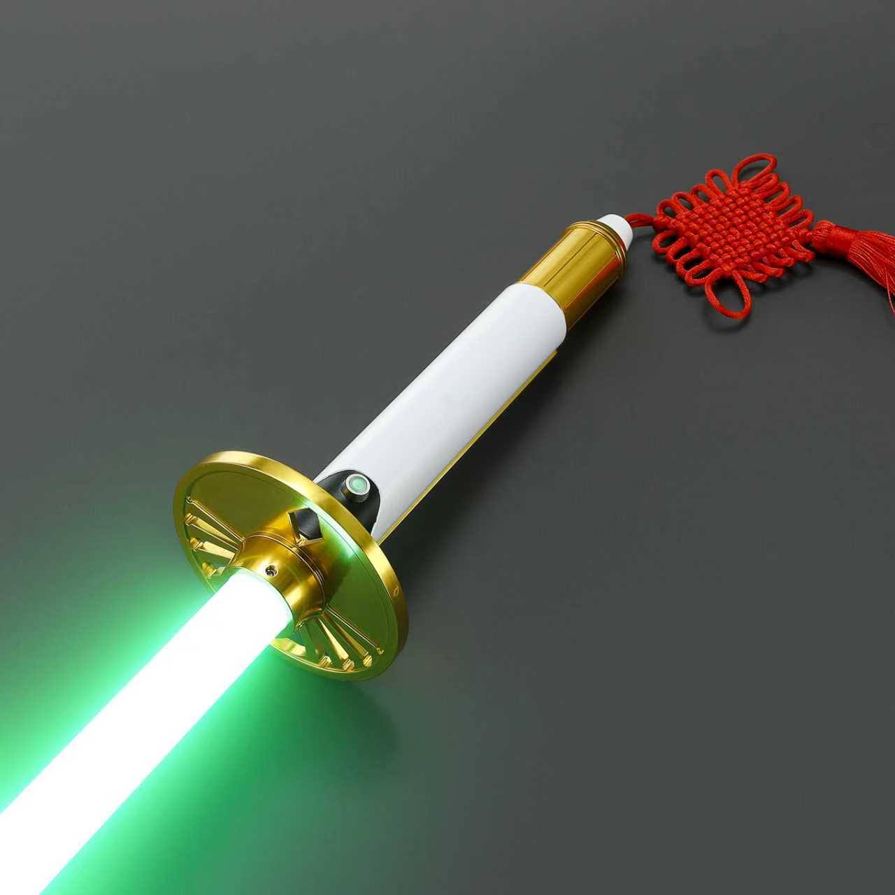 Lily Tora Alta república lightsaber