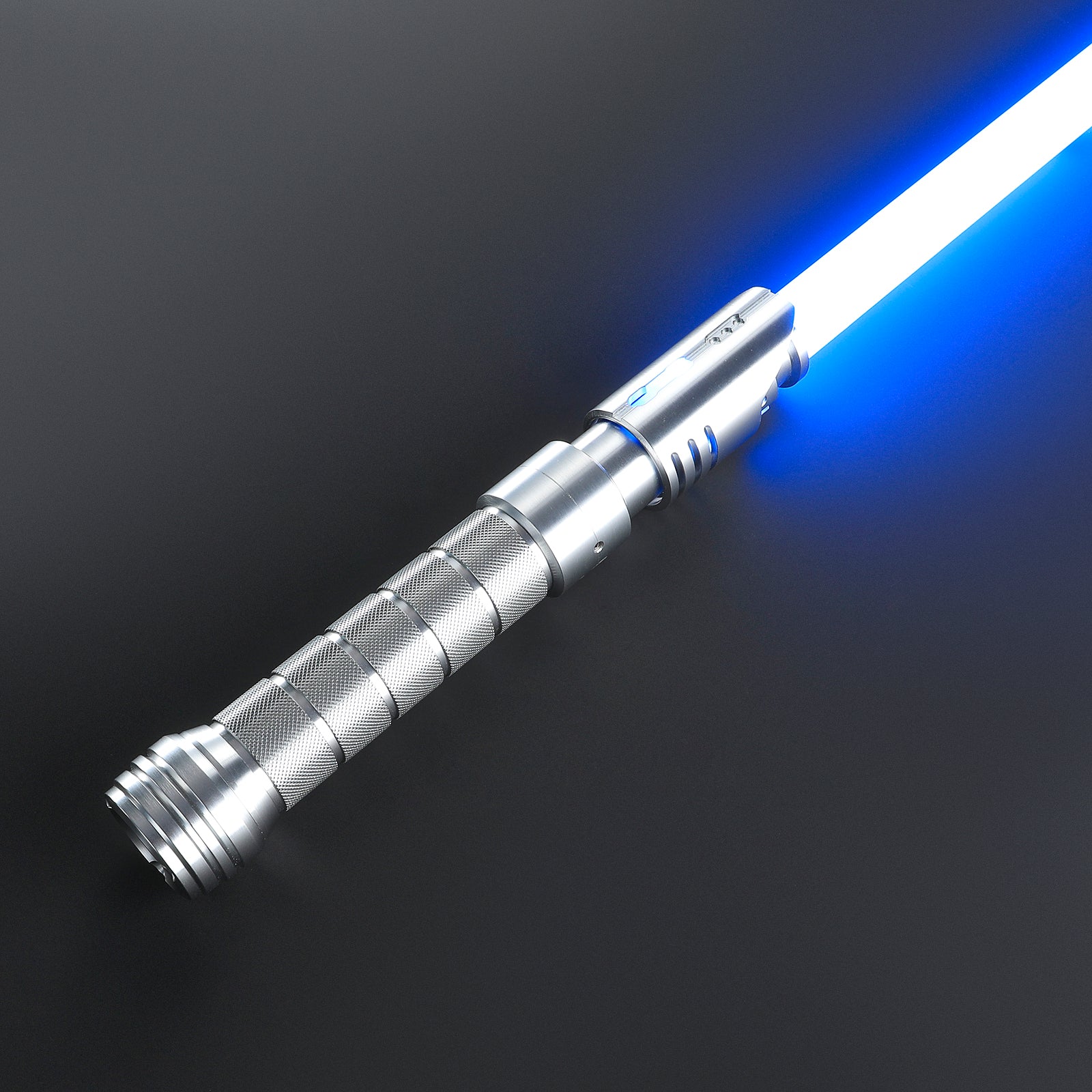 Romulu lightsaber