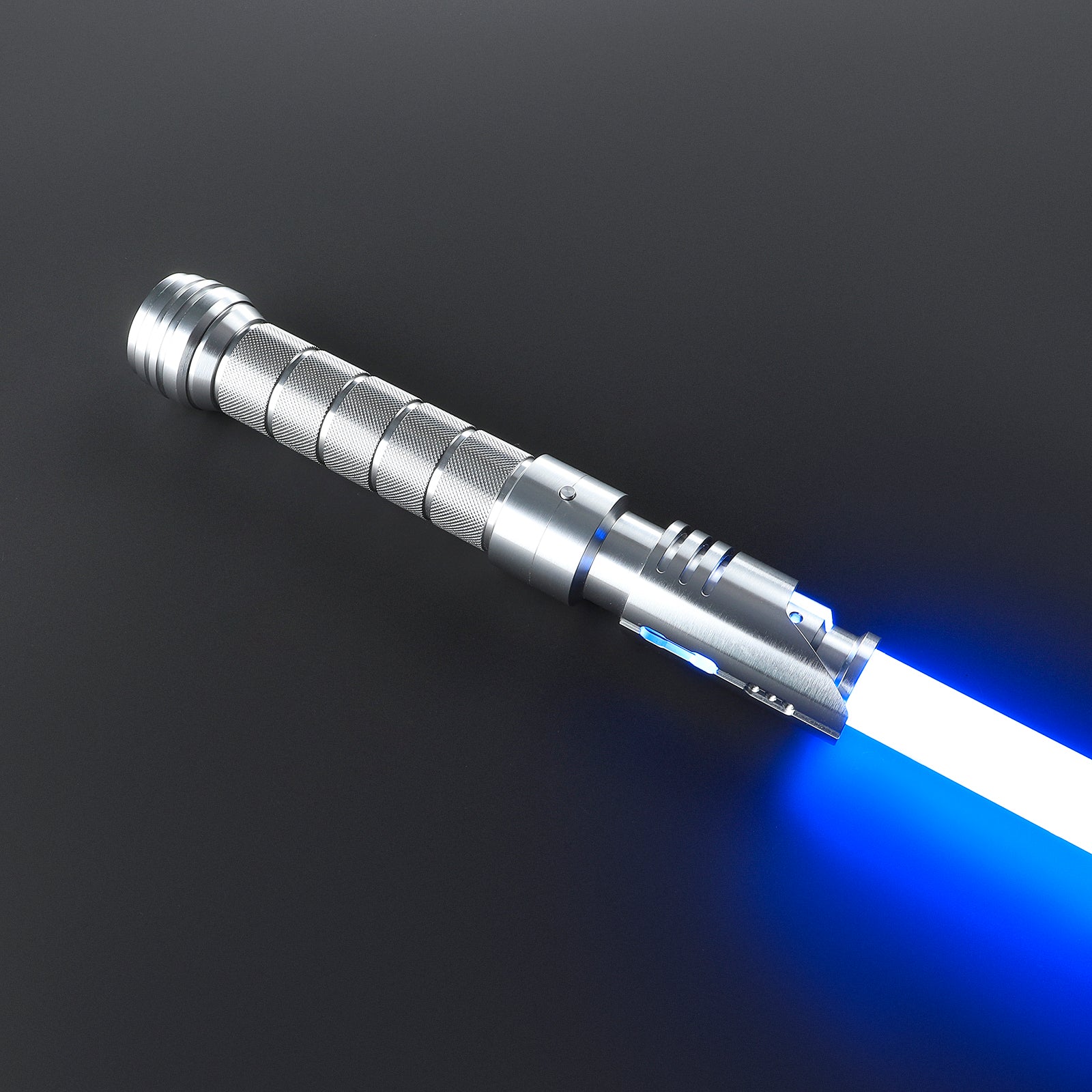 Romulu lightsaber