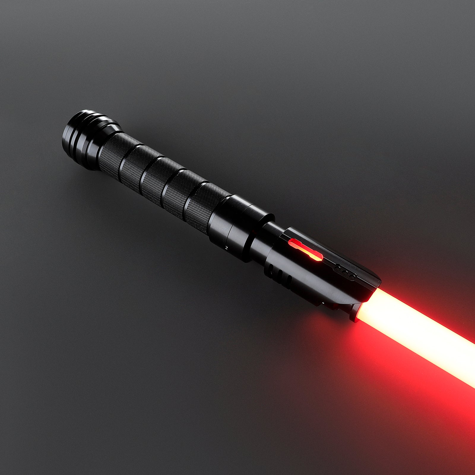 Romulu lightsaber