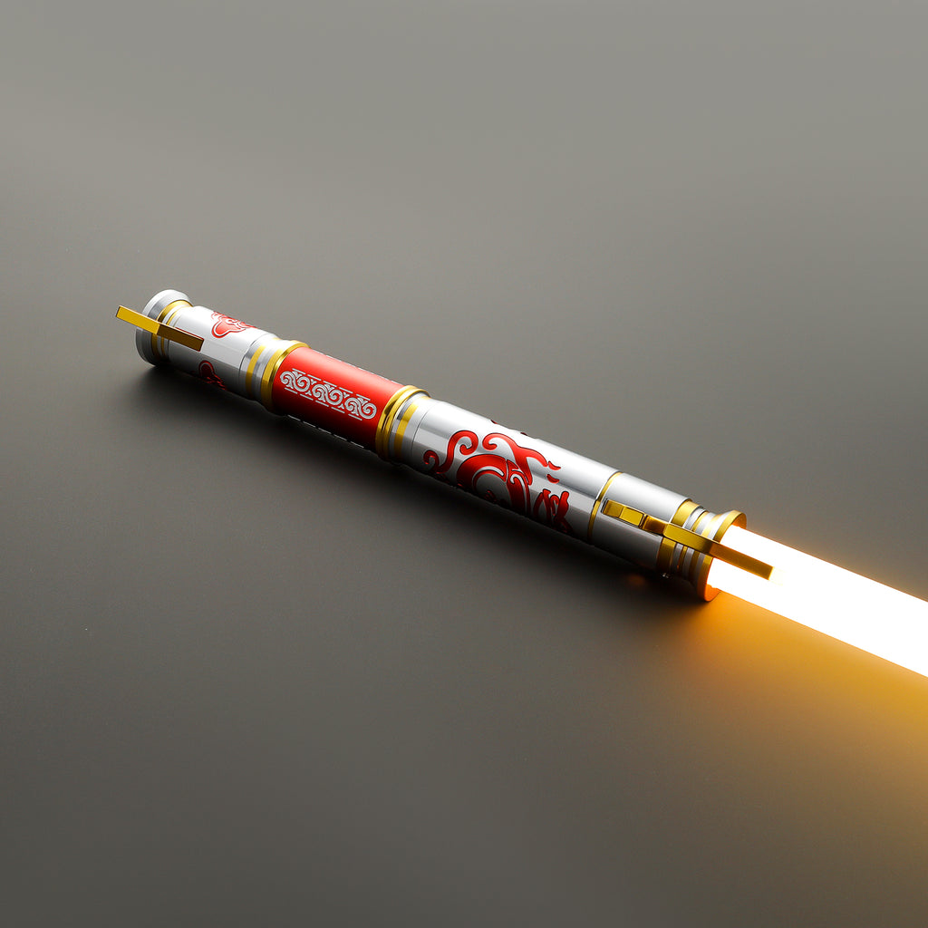 Colmillo lightsaber